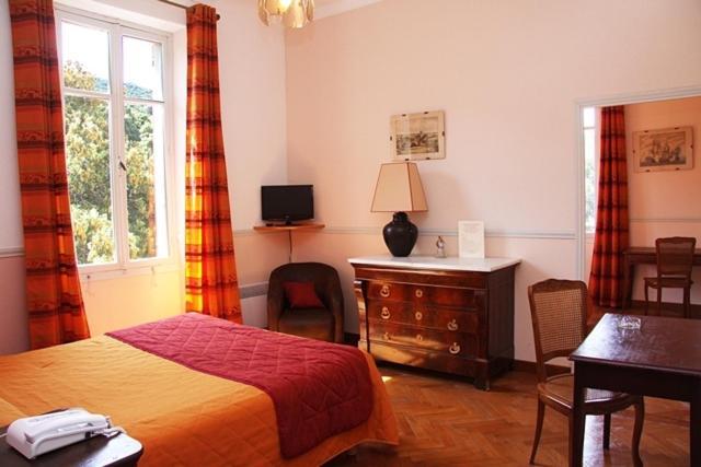 Hotel Les Roches Rouges Piana  Quarto foto